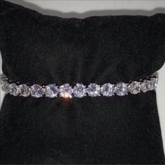 18k 30ct Tennis Bracelet - Picture 9 of 10